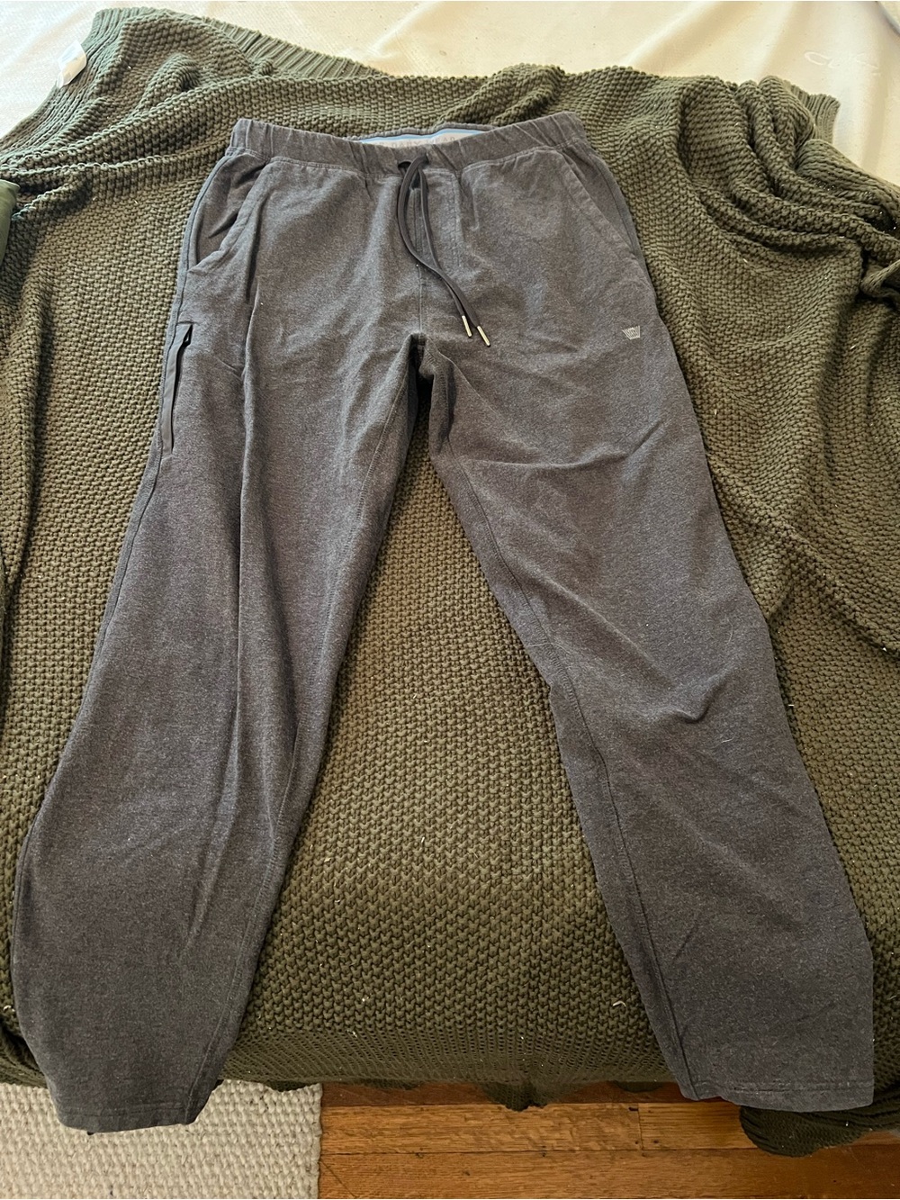 Mack Weldon grey sweatpants men’s M